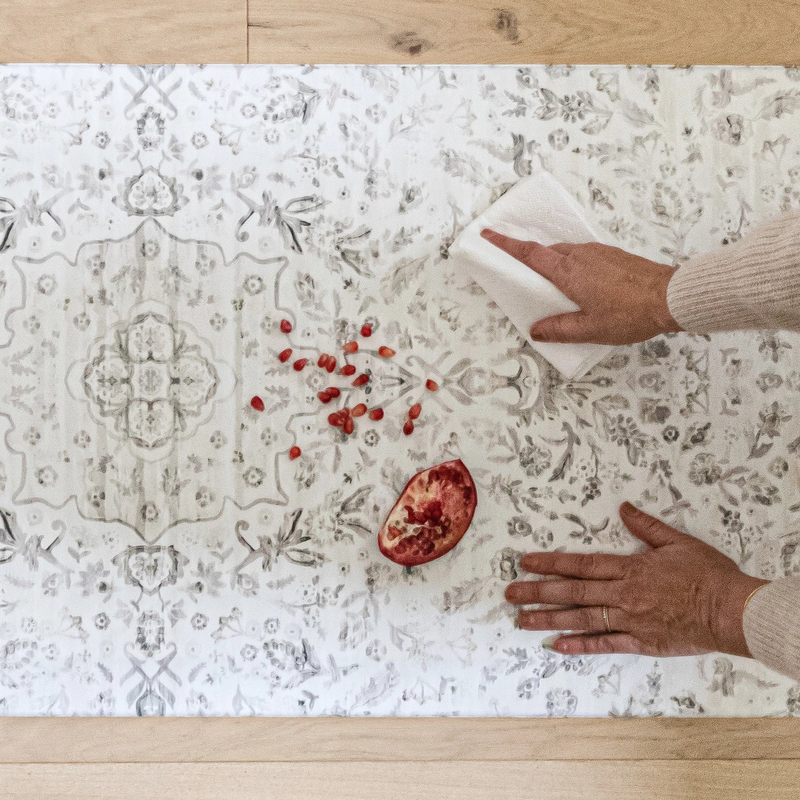 Easy Wipe Clean Surface
Spill Proof
Unlike fabric alternatives, there’s no need to launder these mats. Instead, wipe clean with your favorite all purpose cleaner or mild dish soap and dry with a cloth.