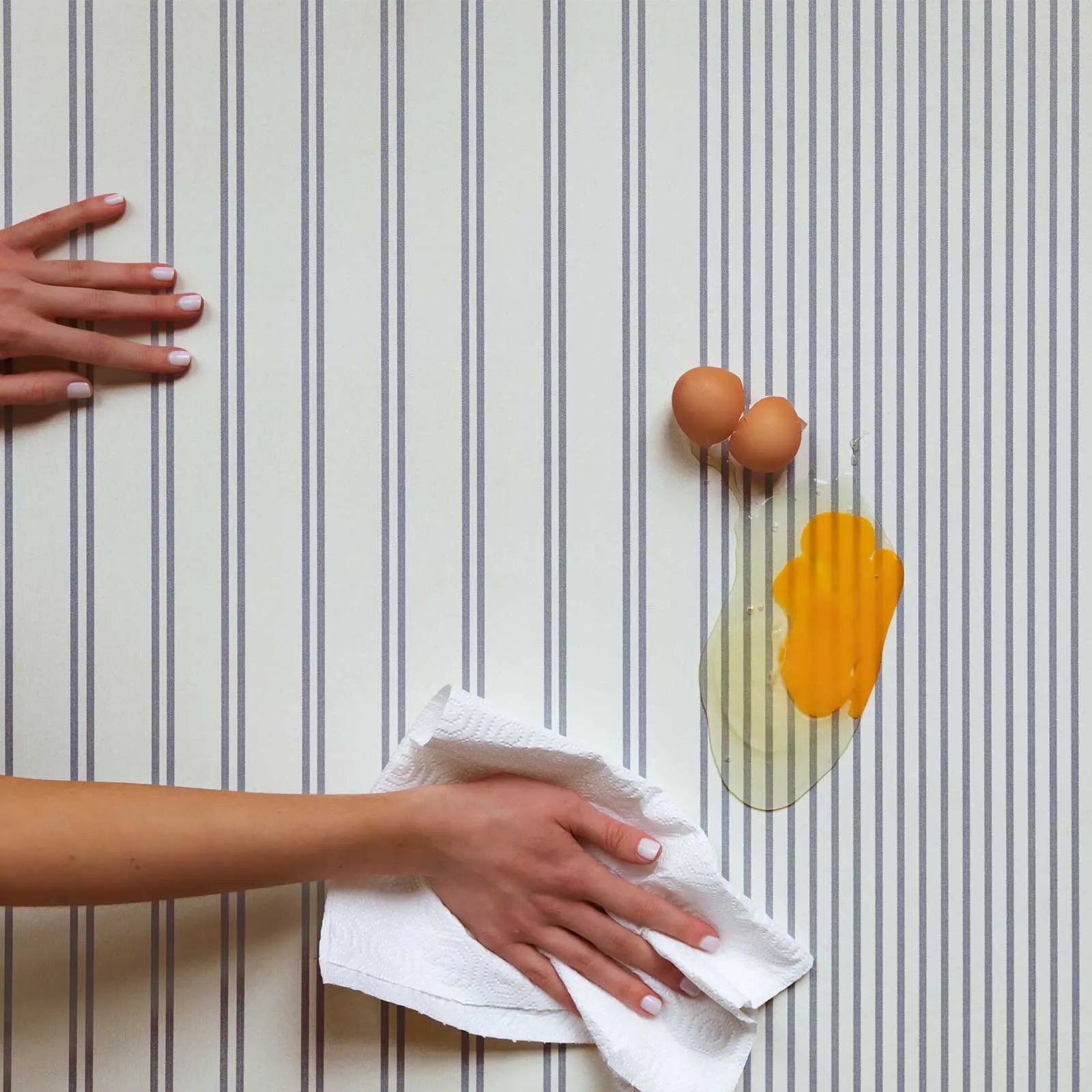 Easy Wipe Clean Surface
Spill Proof
Unlike fabric alternatives, there’s no need to launder these mats. Instead, wipe clean with your favorite all purpose cleaner or mild dish soap and dry with a cloth.