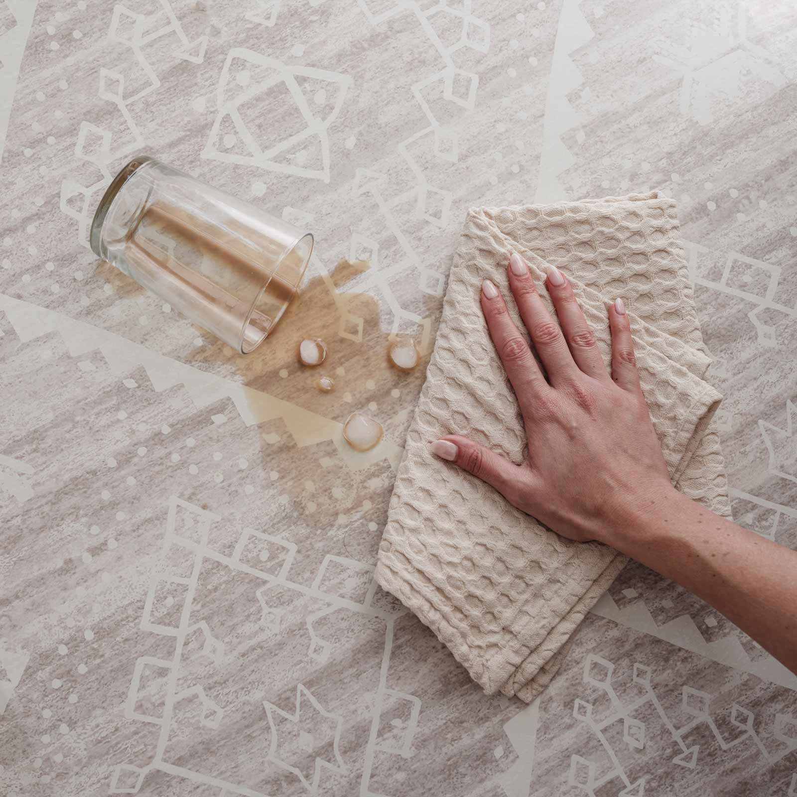 Easy Wipe Clean Surface
Spill Proof
Unlike fabric alternatives, there’s no need to launder these mats. Instead, wipe clean with your favorite all purpose cleaner or mild dish soap and dry with a cloth.