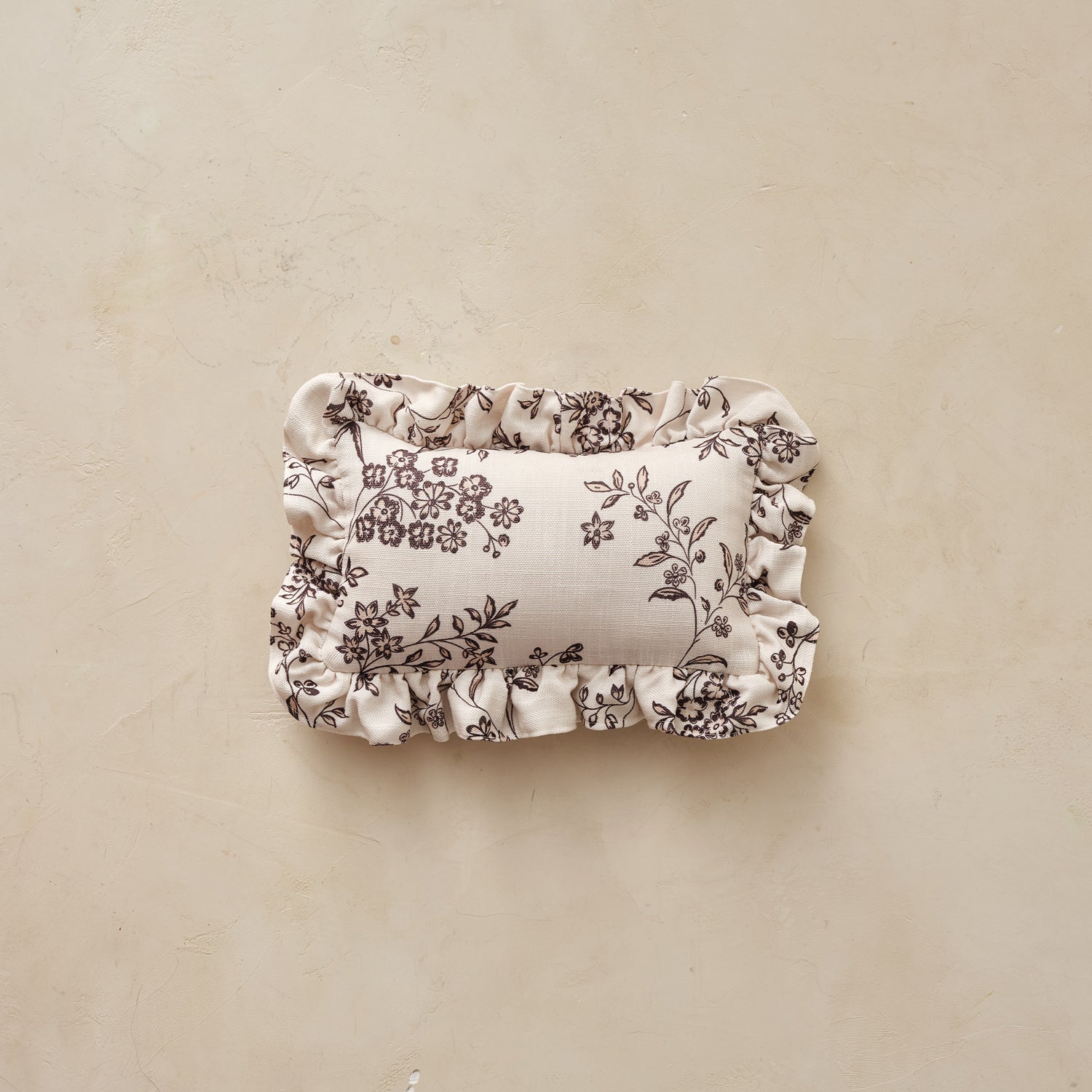 Mini Ruffle Pillow | Kit