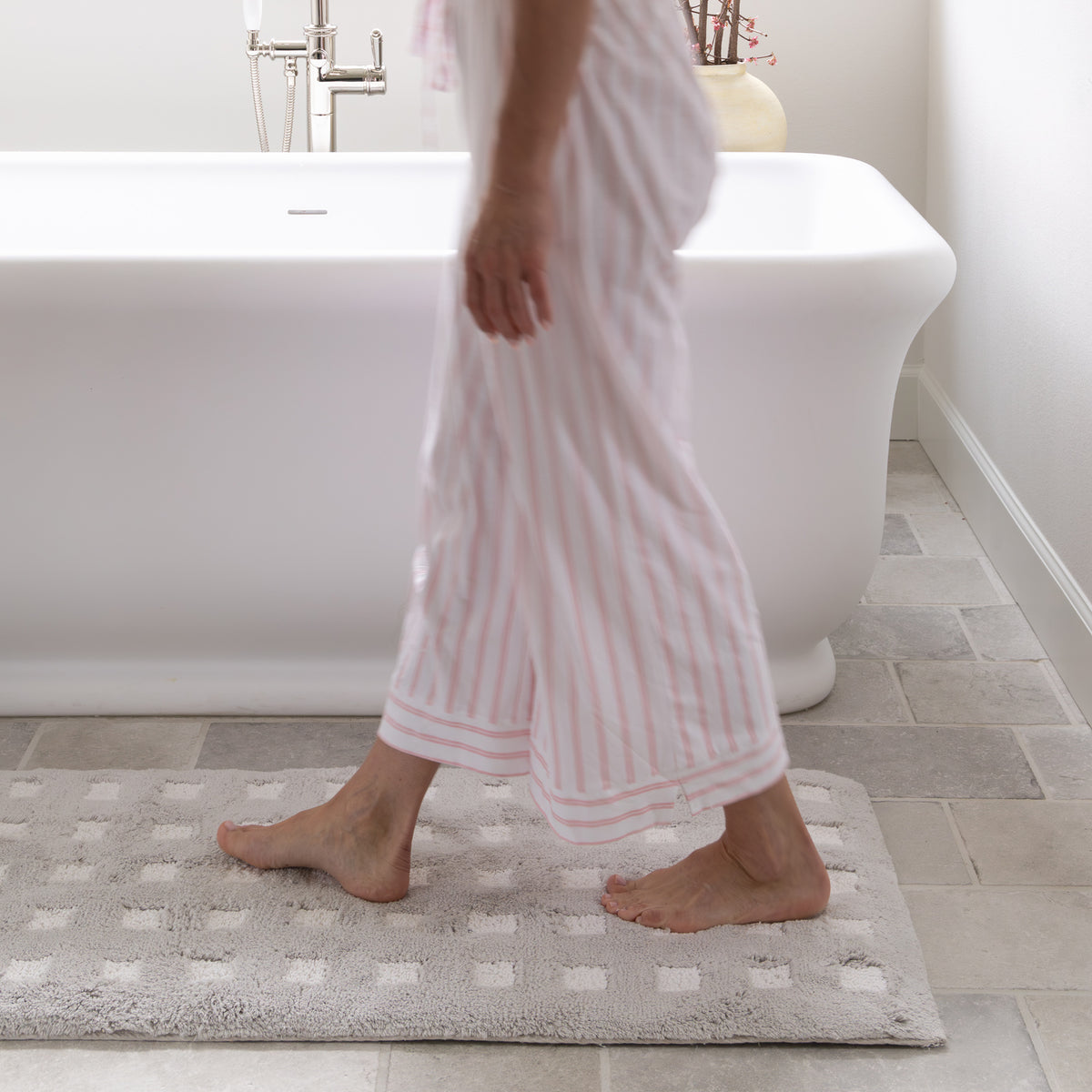 Instructions Mat Comfy Bath Mat | Levi – House of Noa