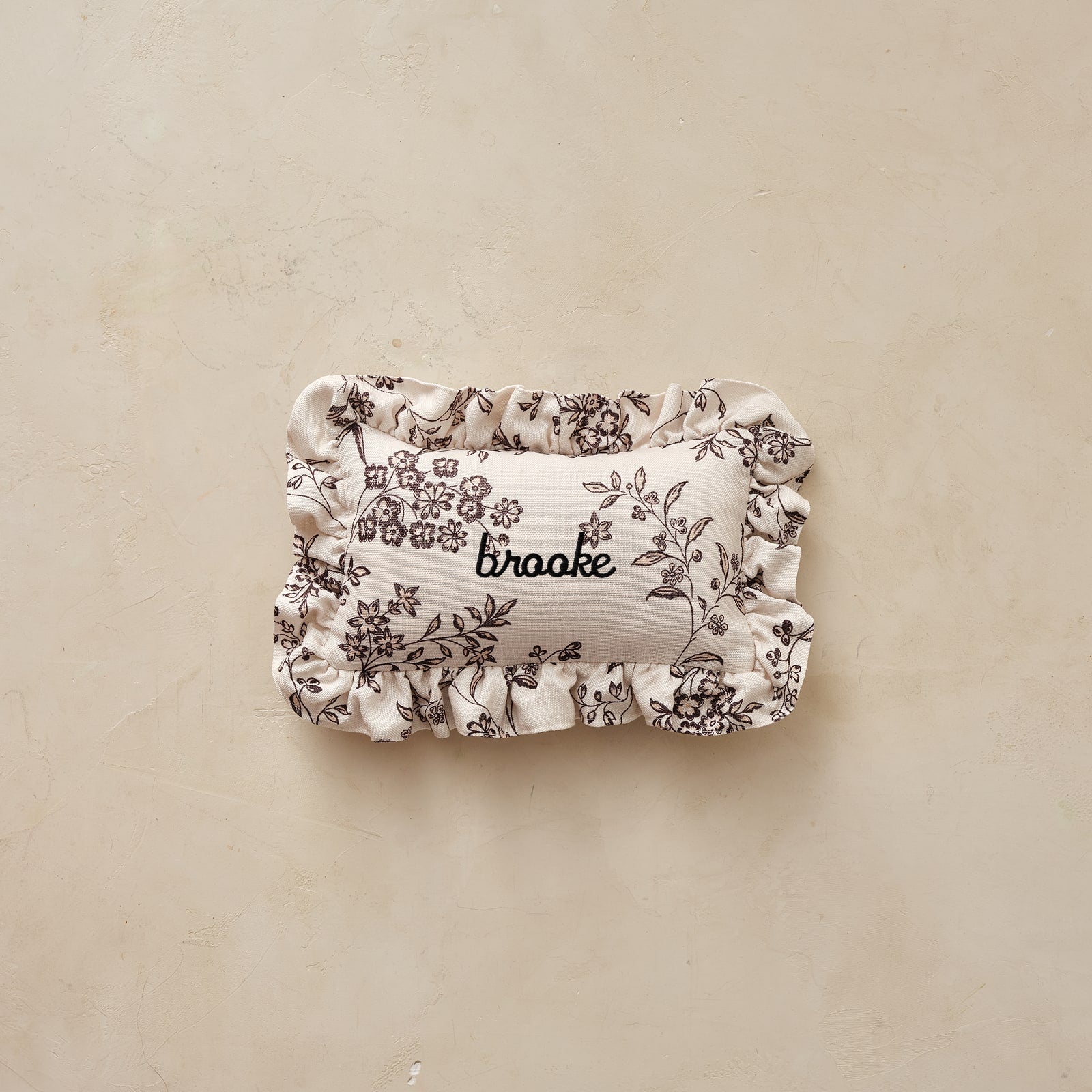 Mini Ruffle Pillow | Kit
