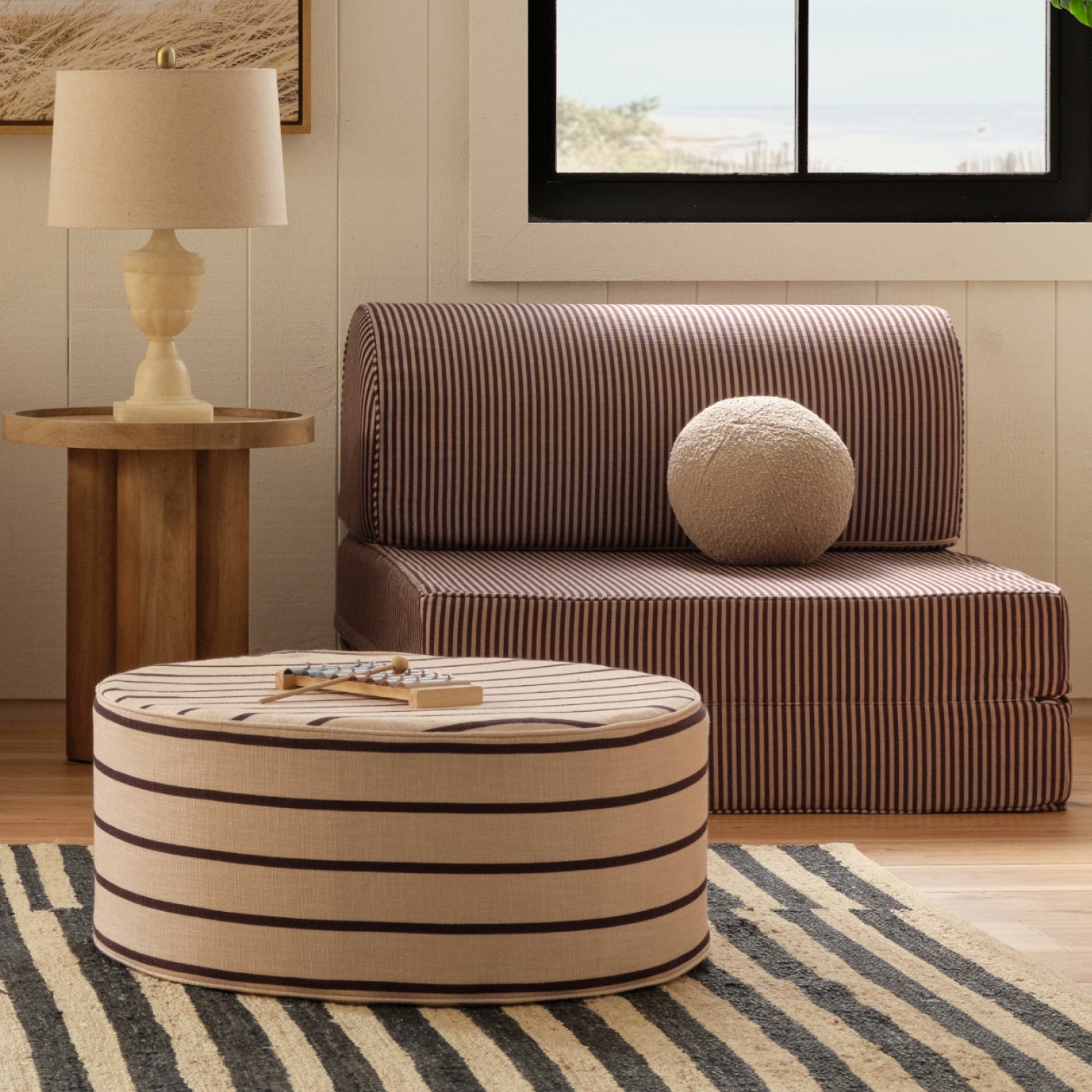 Ottoman | Billie