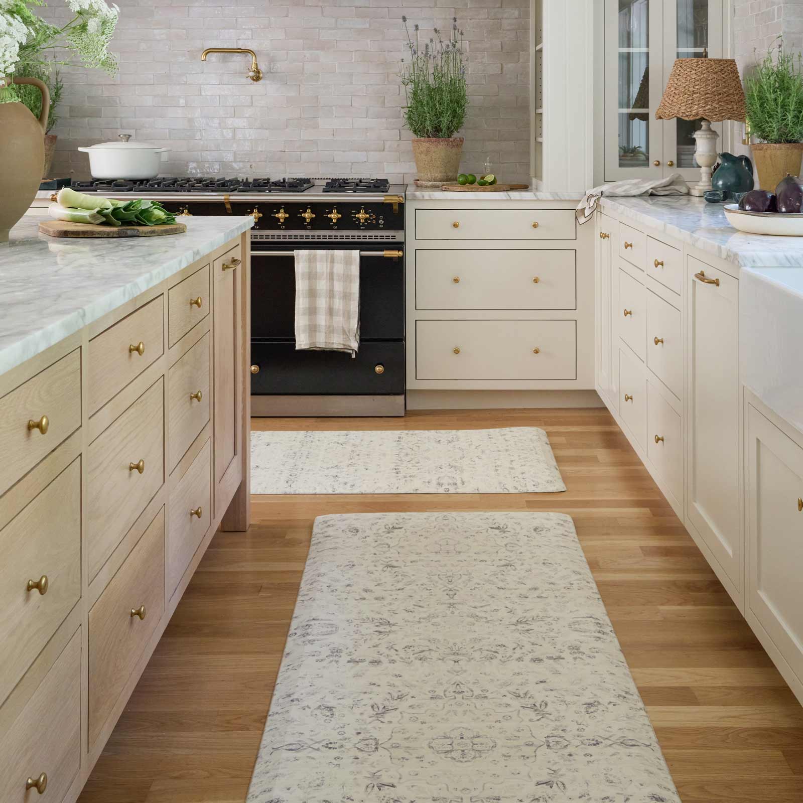 Nama Standing Mat | Emile