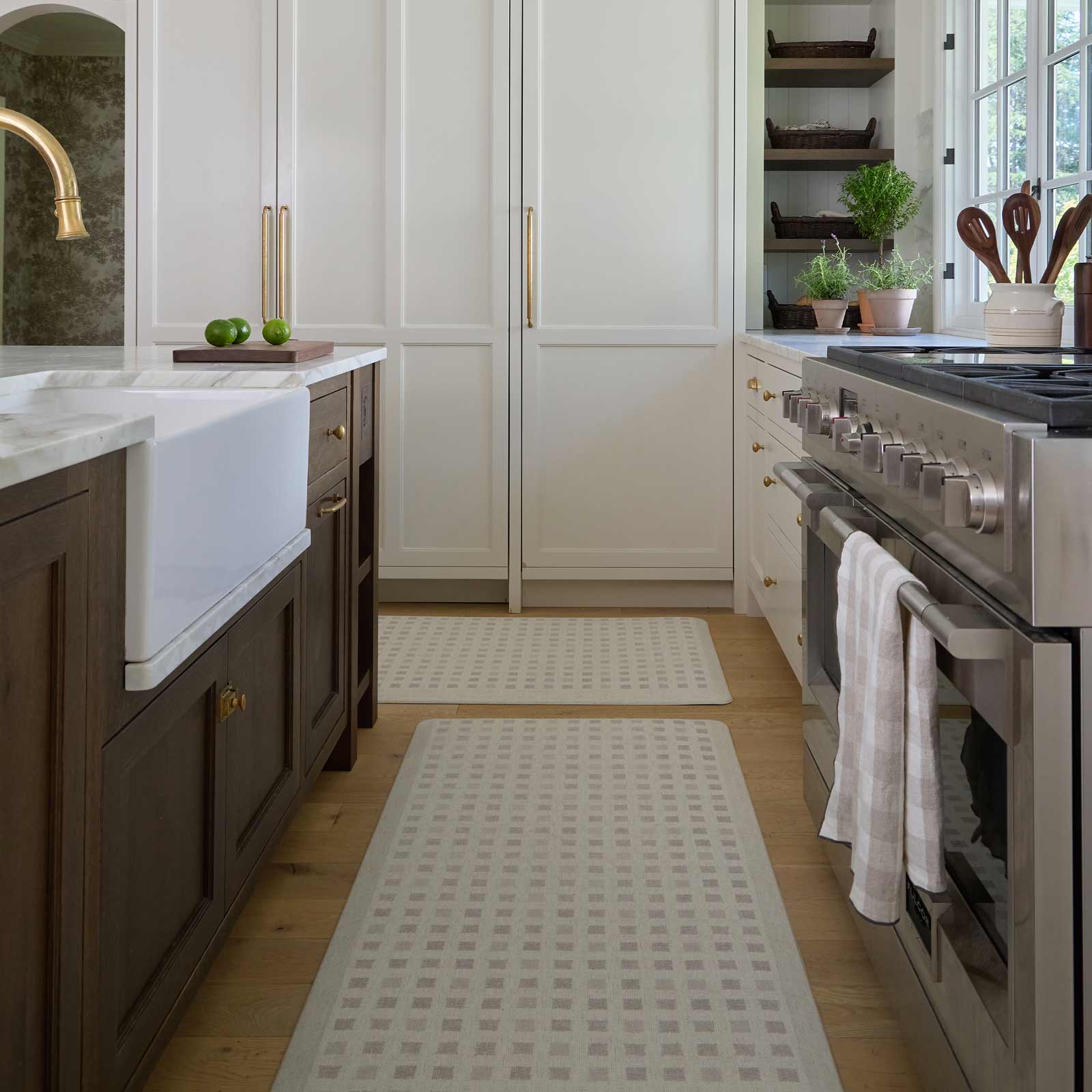 Nama Standing Mat | Levi