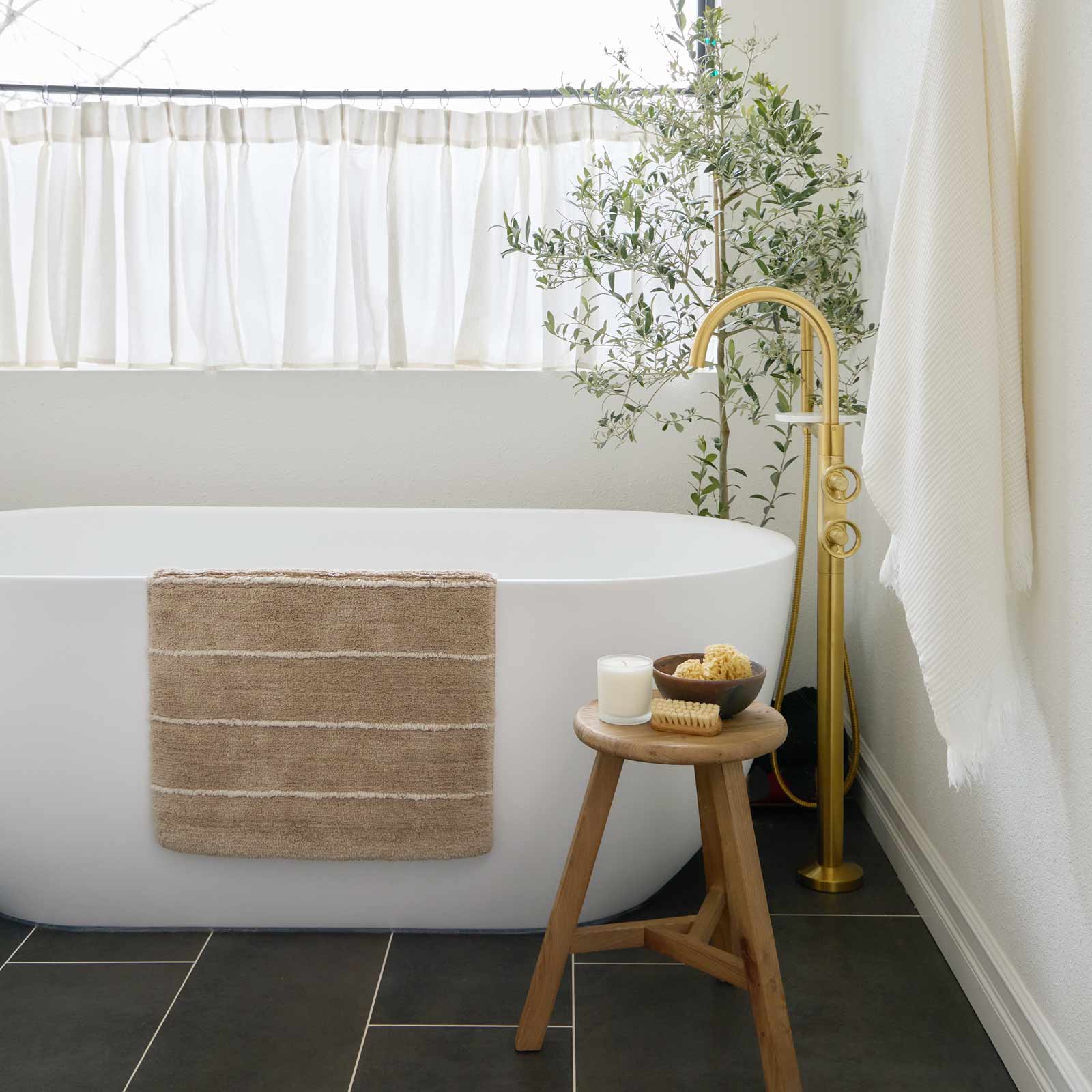 Comfy Bath Mat | Darby