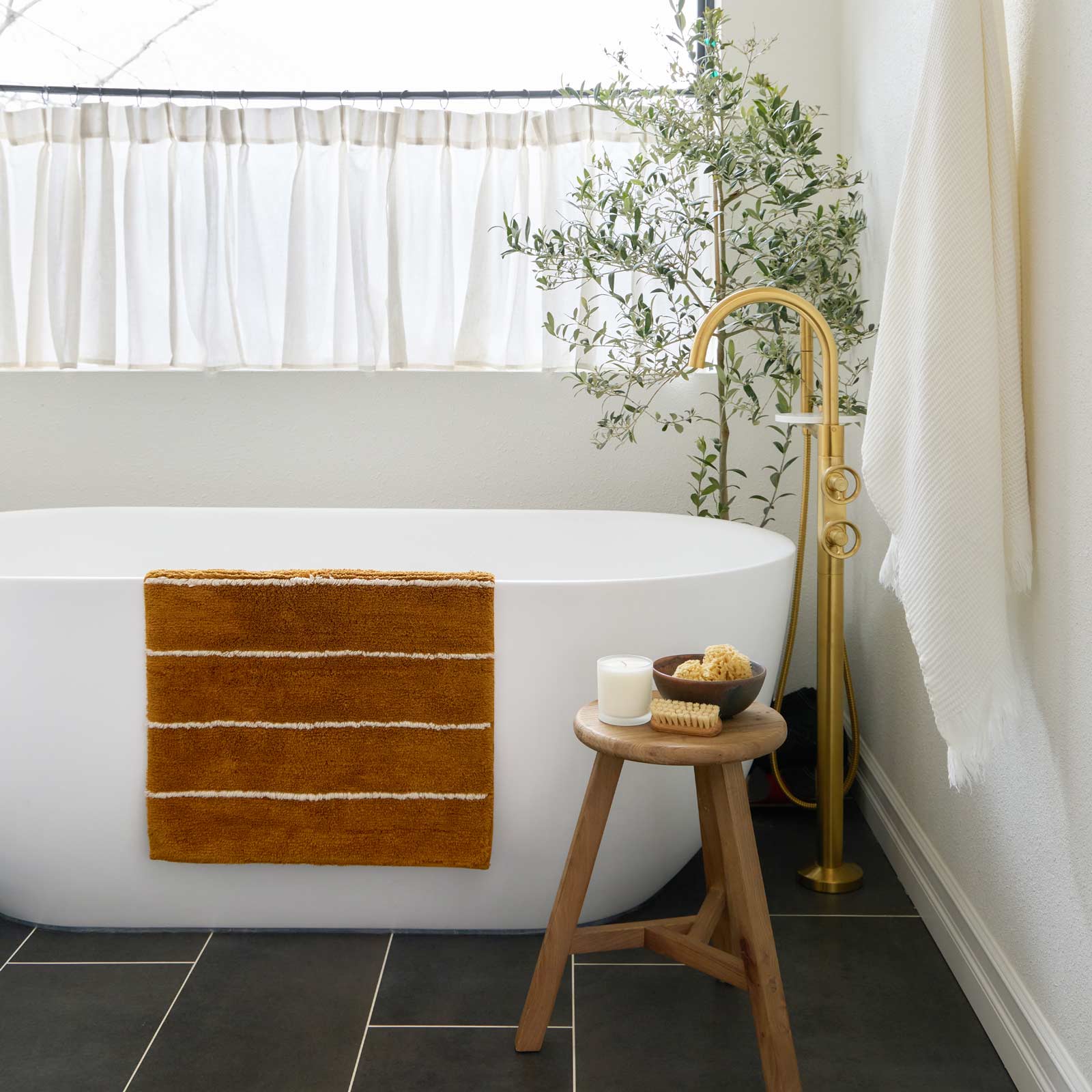 Comfy Bath Mat | Darby