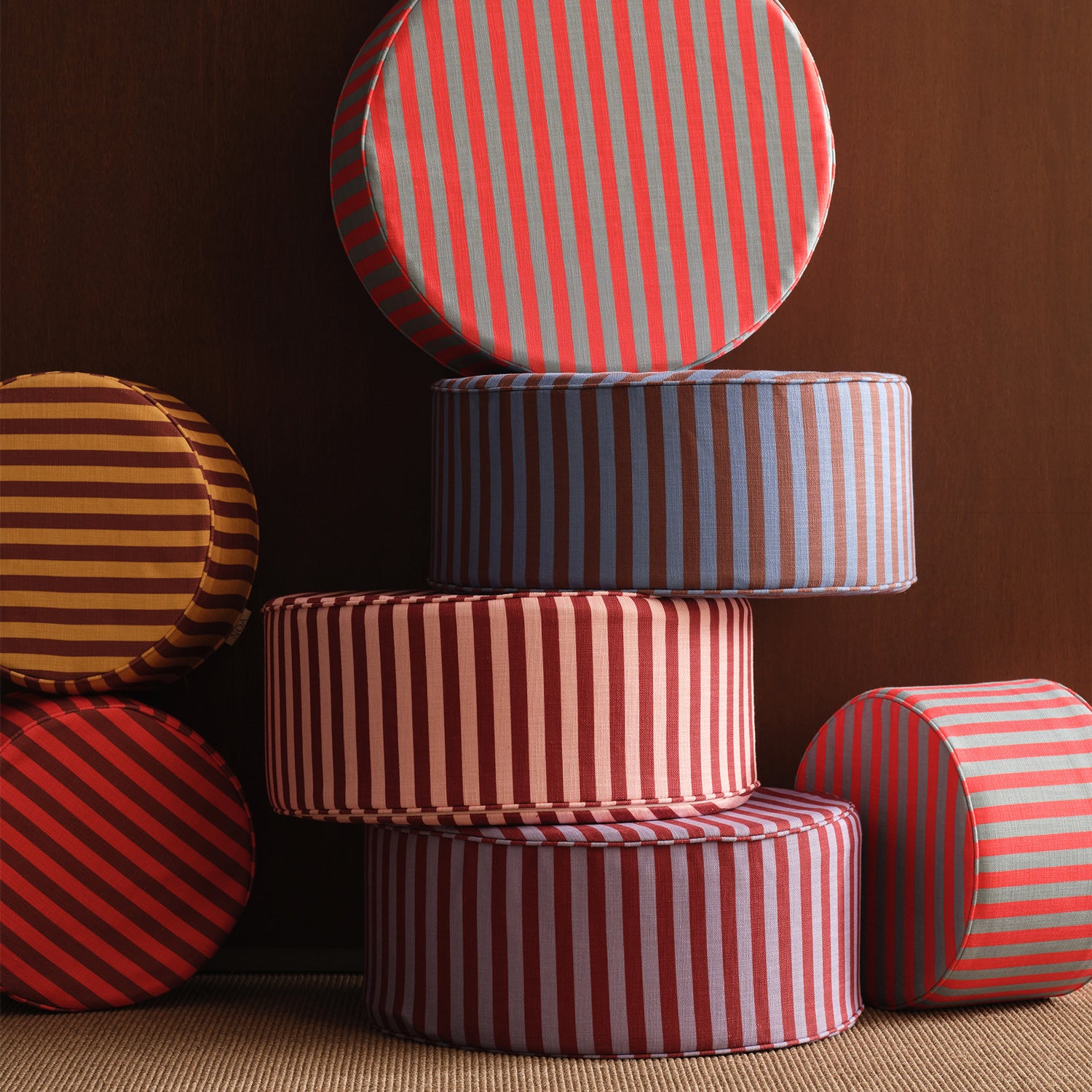 20% Off Plush Furniture Ottomans | House of Noa