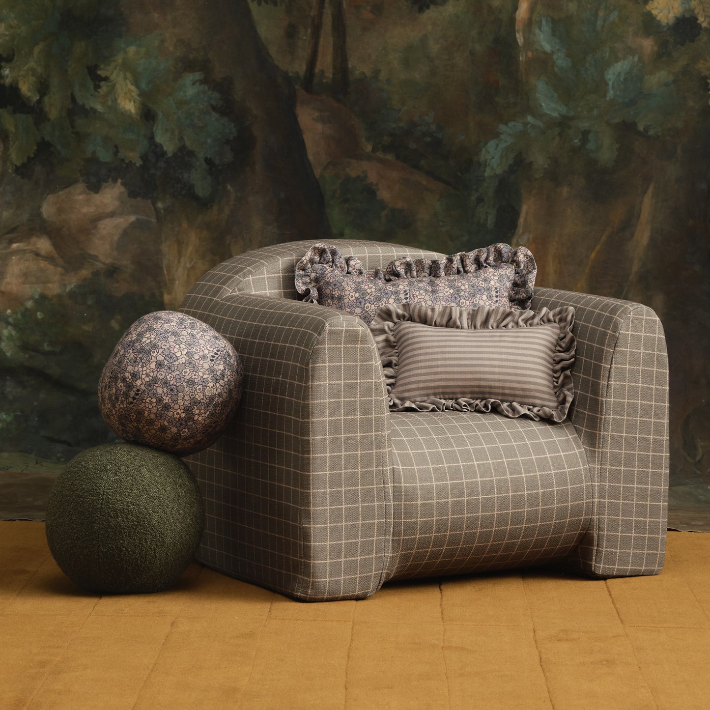 Mini Ruffle Pillow | Finley